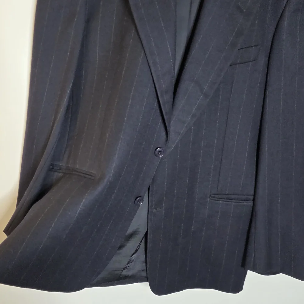 Valentino Vintage Blue Men's Pinstripe Blazer **Size Not marked Great Condition